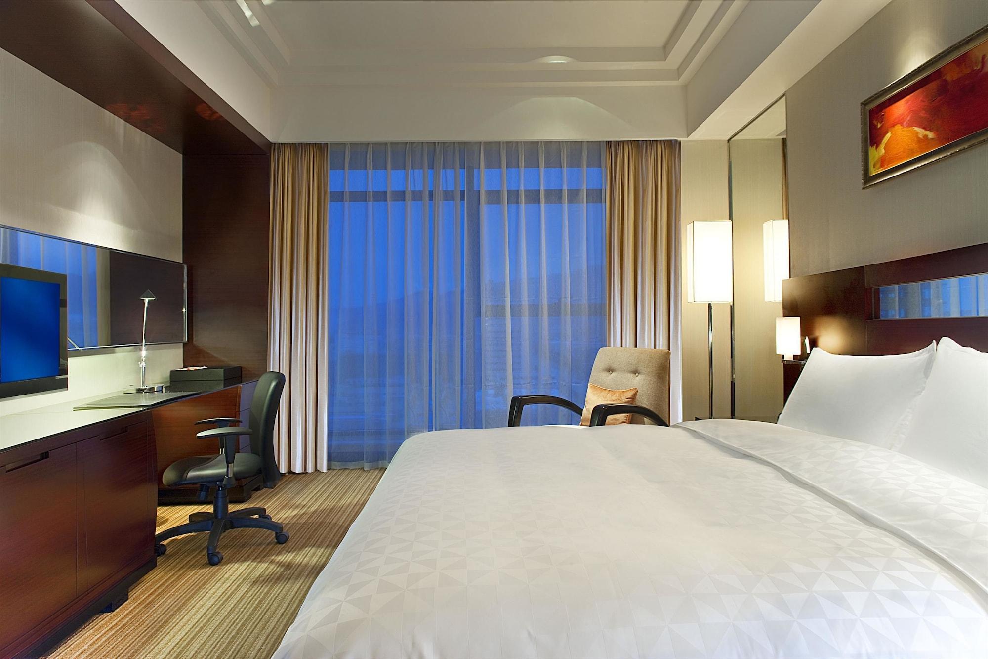 Hotel Ramada Plaza Lien-jün-kang Exteriér fotografie